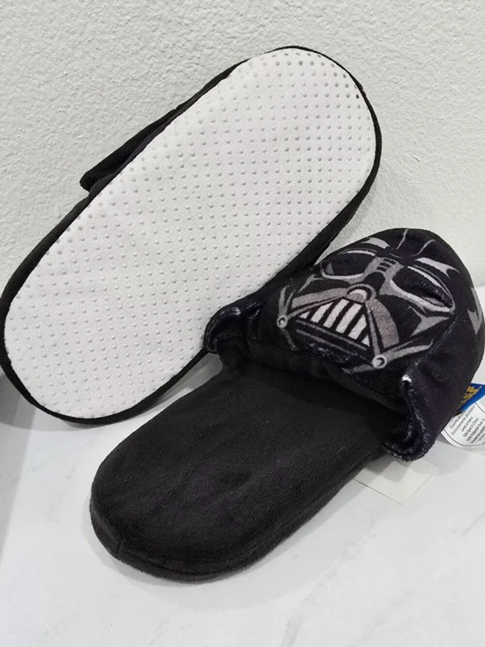 Star Wars ✦ Darth Vader Youth Slippers ✦ Black Plush Non‑Slip Indoor L/XL NWOT